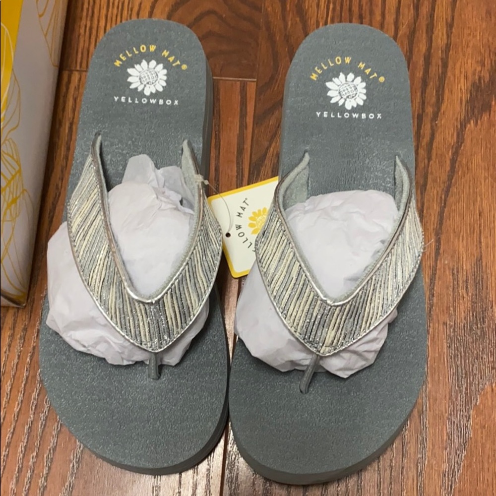 Silver Yellow Box